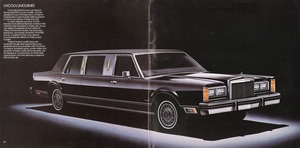 1983 Lincoln Full Line-50-51.jpg